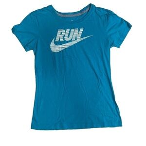 ⭐️ Nike short sleeve slim fit cotton t-shirt with “RUN” graphic - M